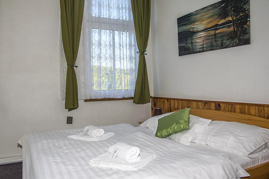 Hotel Garni Belveder Hřensko Kültér fotó