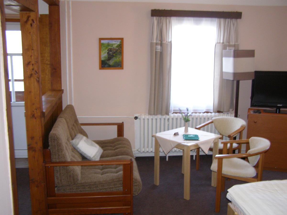 Hotel Garni Belveder Hřensko Kültér fotó