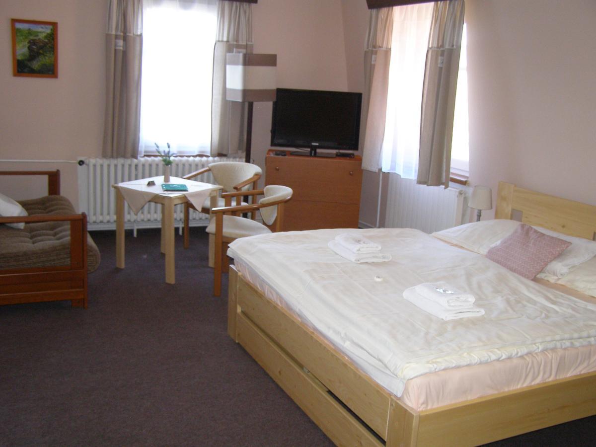 Hotel Garni Belveder Hřensko Kültér fotó