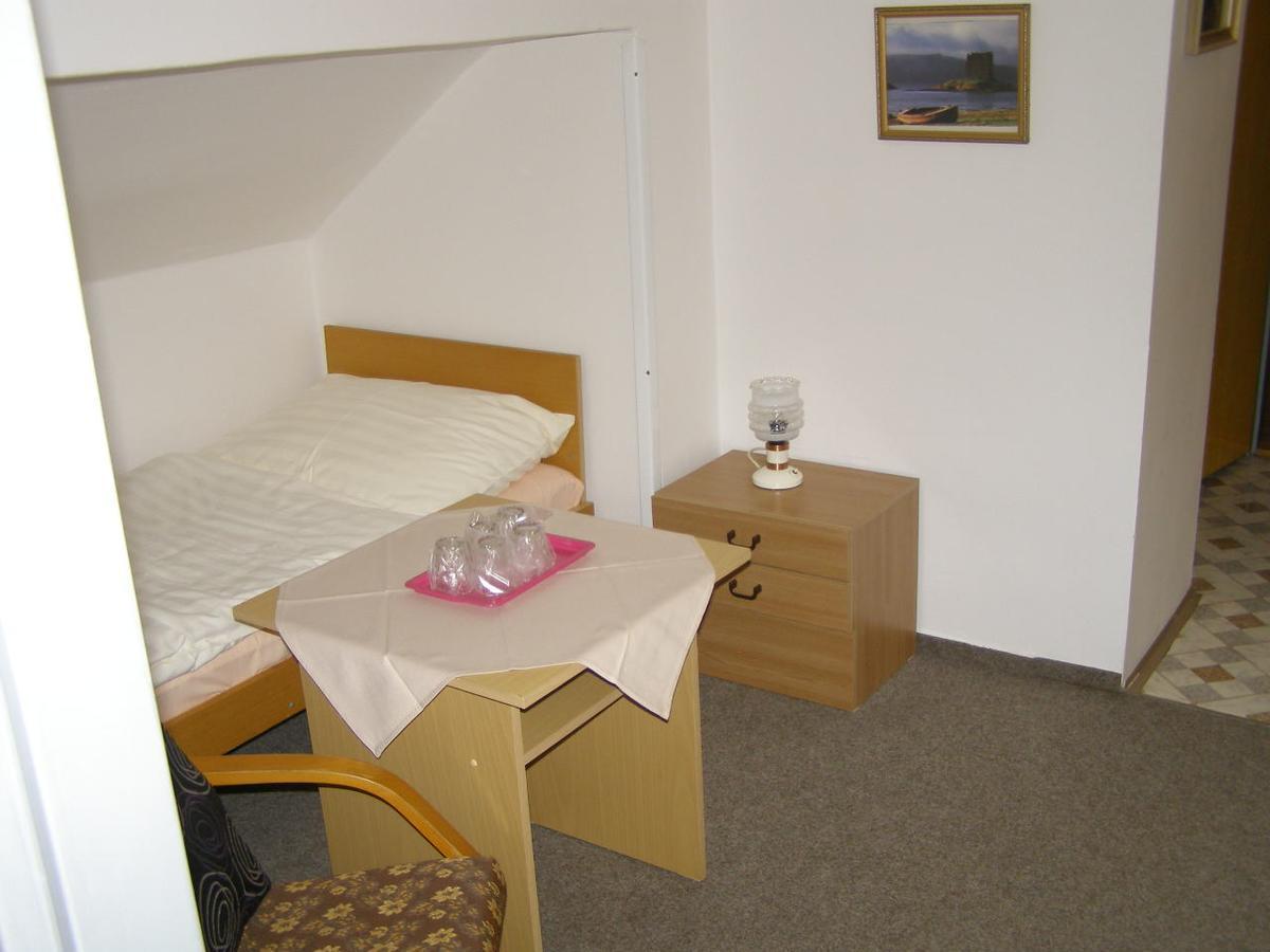 Hotel Garni Belveder Hřensko Kültér fotó